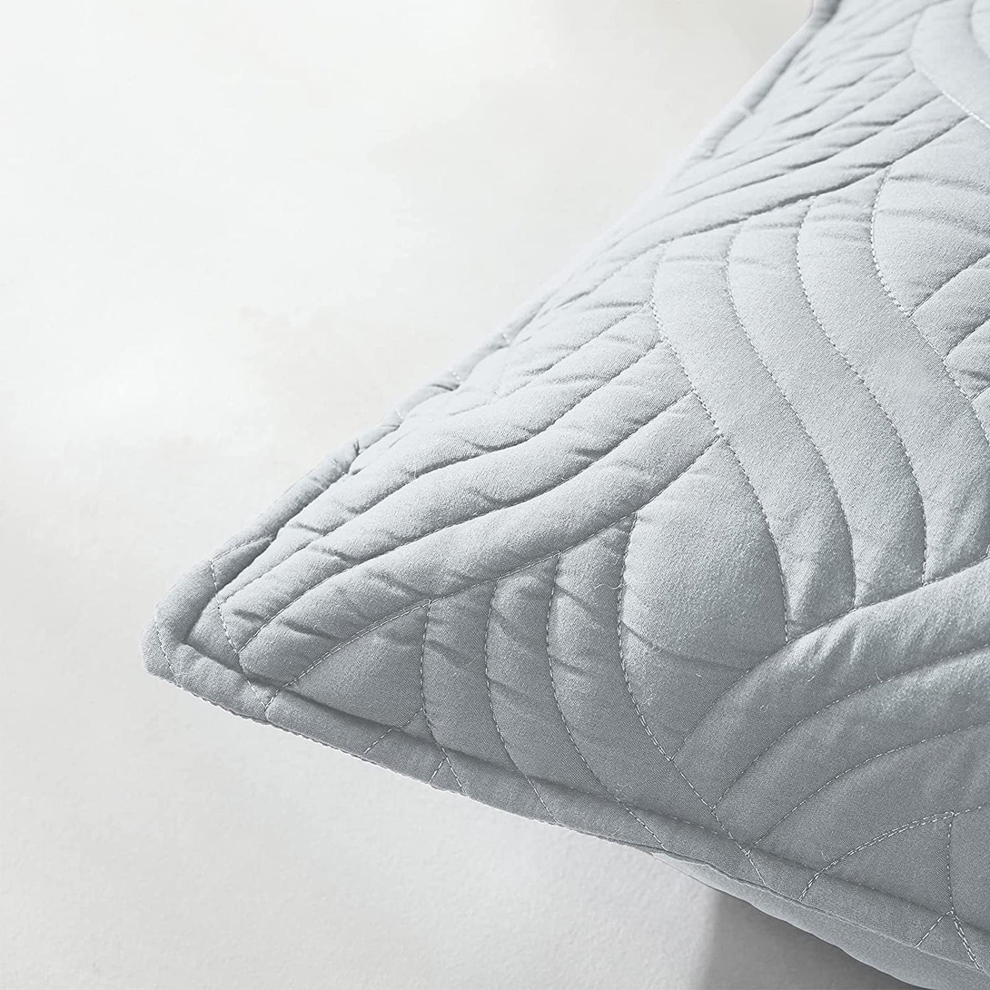 Whale Flotilla Quilt Set Twin Size, Soft Microfiber Lightweight Bedspread Coverlet Bed Cover (Wave Pattern) for All Seasons, Light Grey, 2 Pieces (Includes 1 Quilt, 1 Shams)