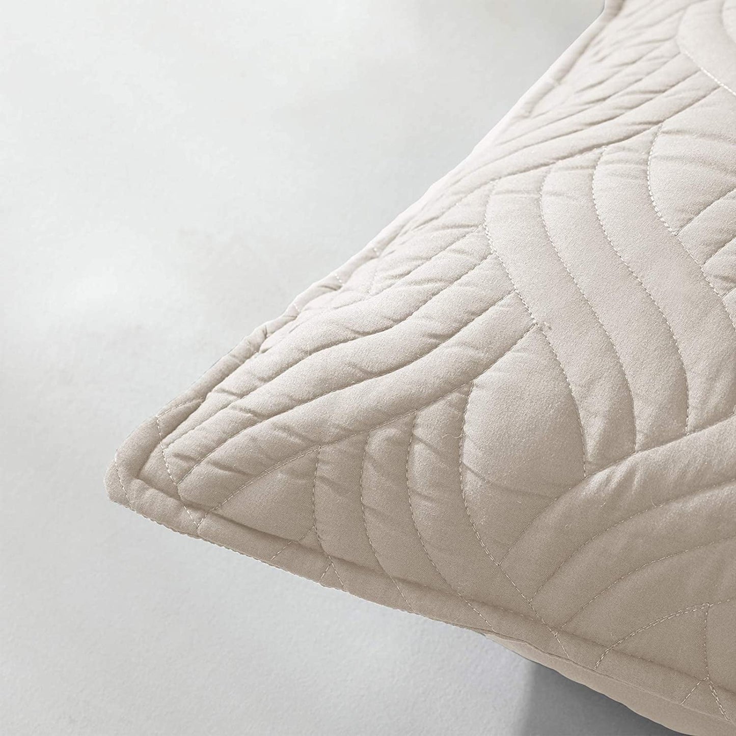 Whale Flotilla Quilt Set Twin Size, Soft Microfiber Lightweight Bedspread Coverlet Bed Cover (Wave Pattern) for All Seasons, Brich Beige, 3 Pieces (Includes 1 Quilt, 2 Shams)