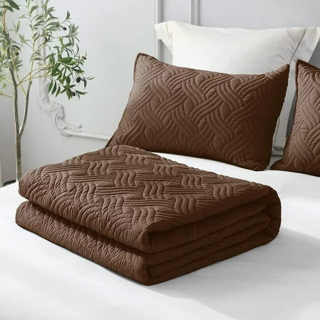 Whale Flotilla Quilt Set Queen Size, Soft Microfiber Lightweight Bedspread Coverlet Bed Cover (Wave Pattern) for All Seasons,Brown, 3 Pieces (Includes 1 Quilt, 2 Shams)