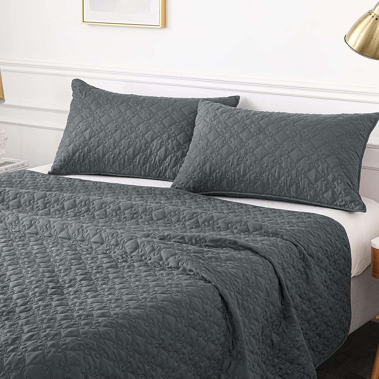 Whale Flotilla Quilt Set Twin Size, Soft Microfiber Lightweight Bedspread Coverlet Bed Cover (Diamond Pattern) for All Seasons, Dark Grey, 2 Pieces (Includes 1 Quilt, 1 Sham)