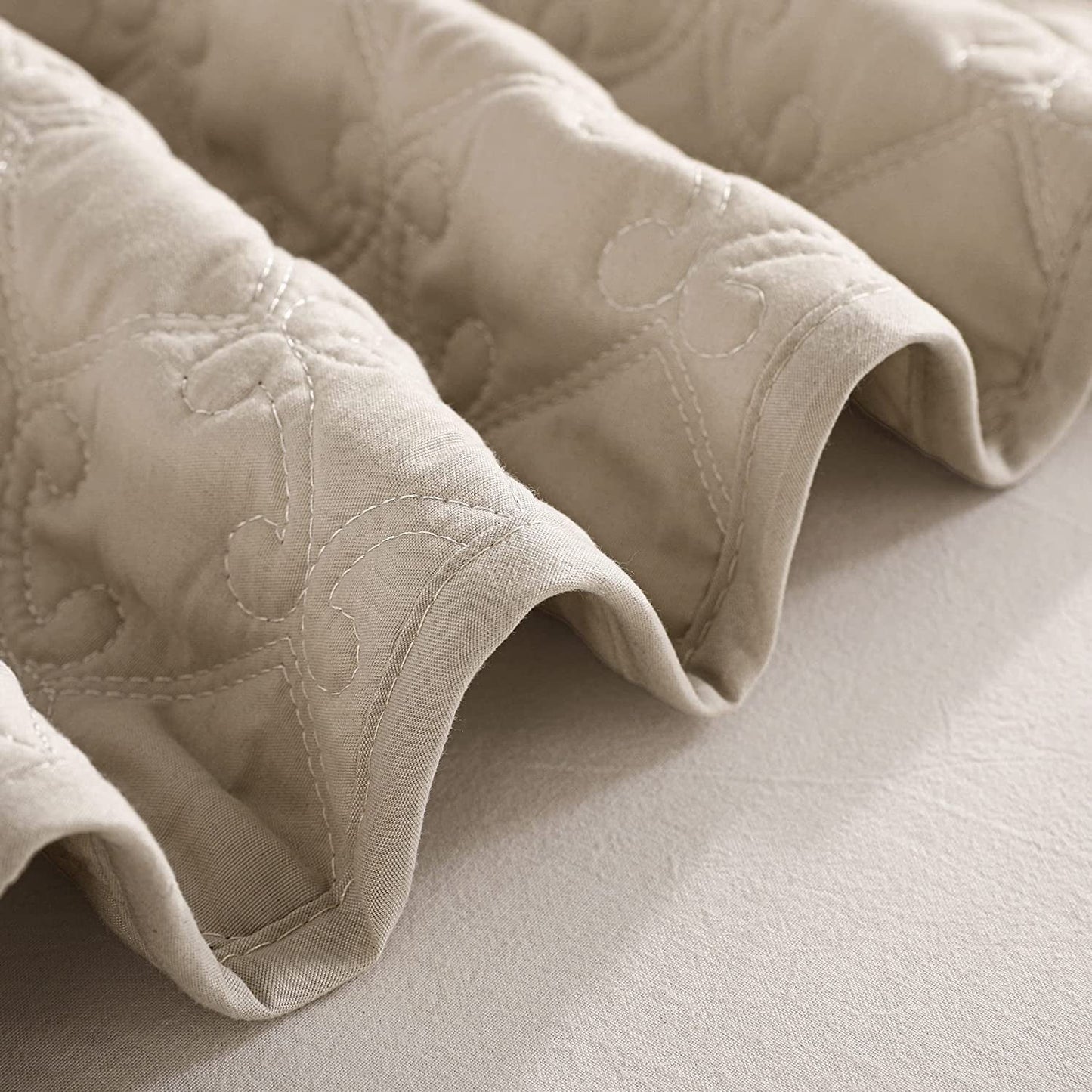 Whale Flotilla Quilt Set Twin Size, Soft Microfiber Lightweight Bedspread Coverlet Bed Cover (Diamond Pattern) for All Seasons, Brich Beige, 2 Pieces (Includes 1 Quilt, 1 Sham