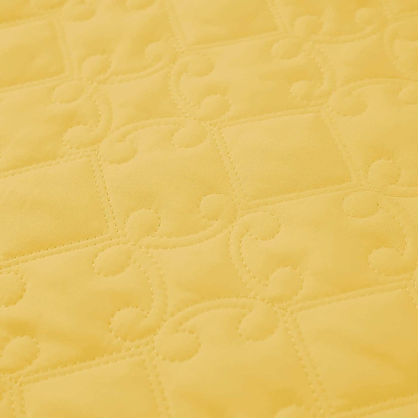 Whale Flotilla Quilt Set Twin Size, Soft Microfiber Lightweight Bedspread Coverlet Bed Cover (Diamond Pattern) for All Seasons, Yellow, 2 Pieces (Includes 1 Quilt, 1 Sham)