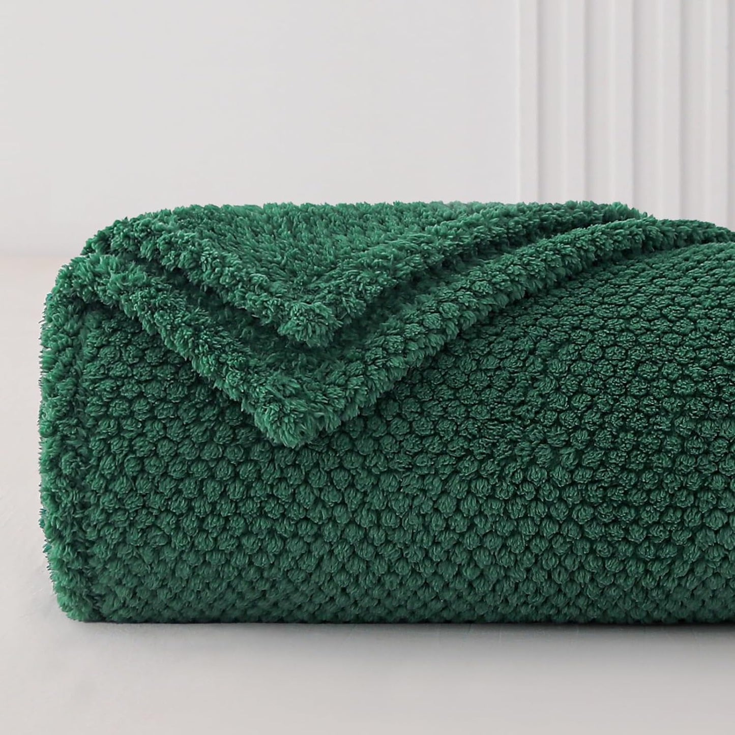 Whale Flotilla Twin Size Fuzzy Fleece Blanket, Fluffy Warm Soft Jacquard Bed Blankets for Fall Winter, Lightweight and Cozy, 60x80 Inch, Deep Green