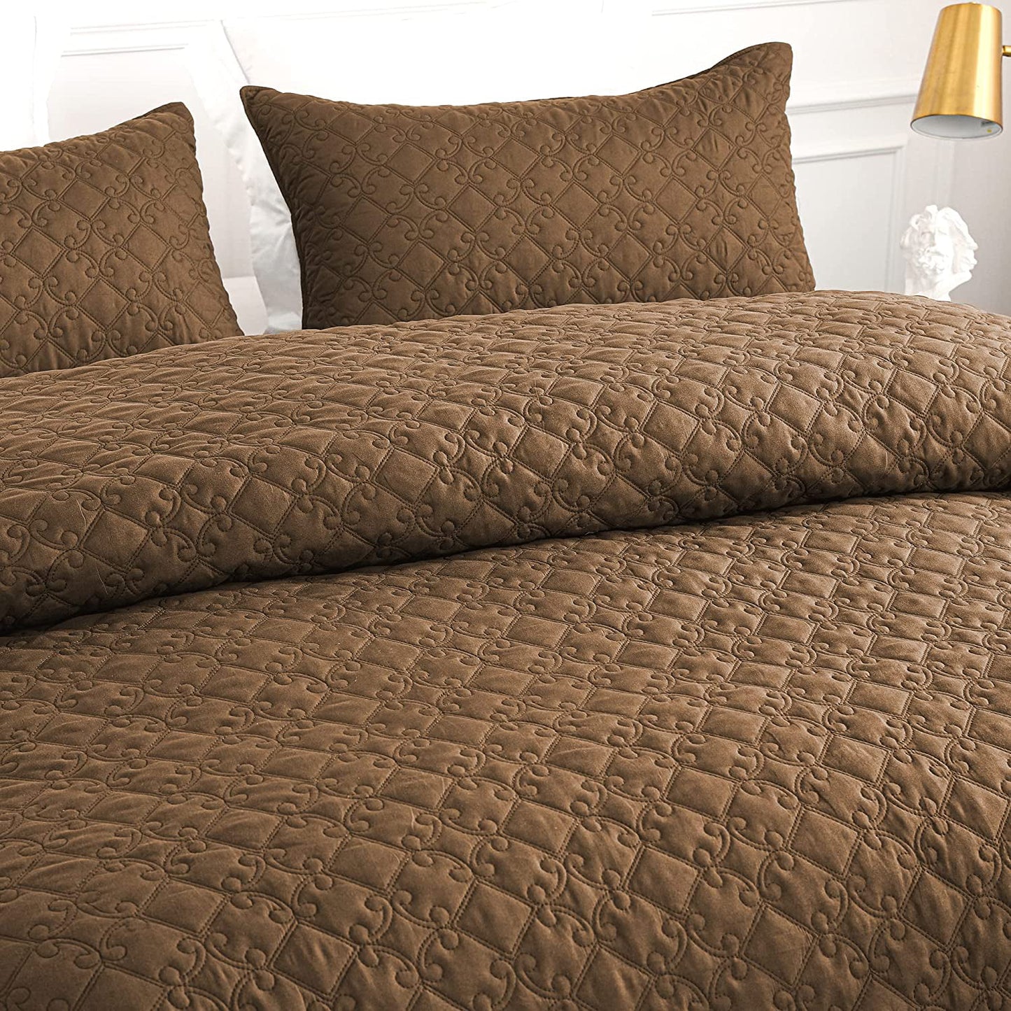 Whale Flotilla Quilt Set Queen Size, Soft Microfiber Lightweight Bedspread Coverlet Bed Cover (Diamond Pattern) for All Seasons, Brown, 3 Pieces (Includes 1 Quilt, 2 Shams)