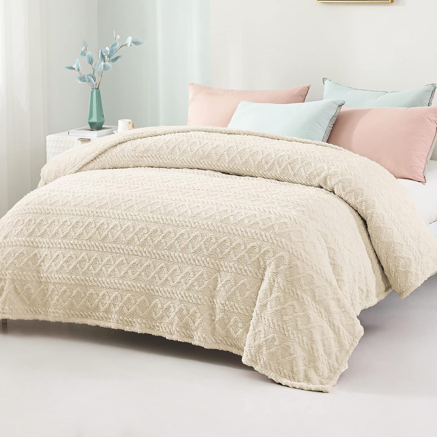 Warm and Breathable: Plush and super soft material makes the blanket warm enough for cuddling up on the couch and napping. Breathable fabric and unique woven technology accelerate air flow to get rid of breaking out in a sweat