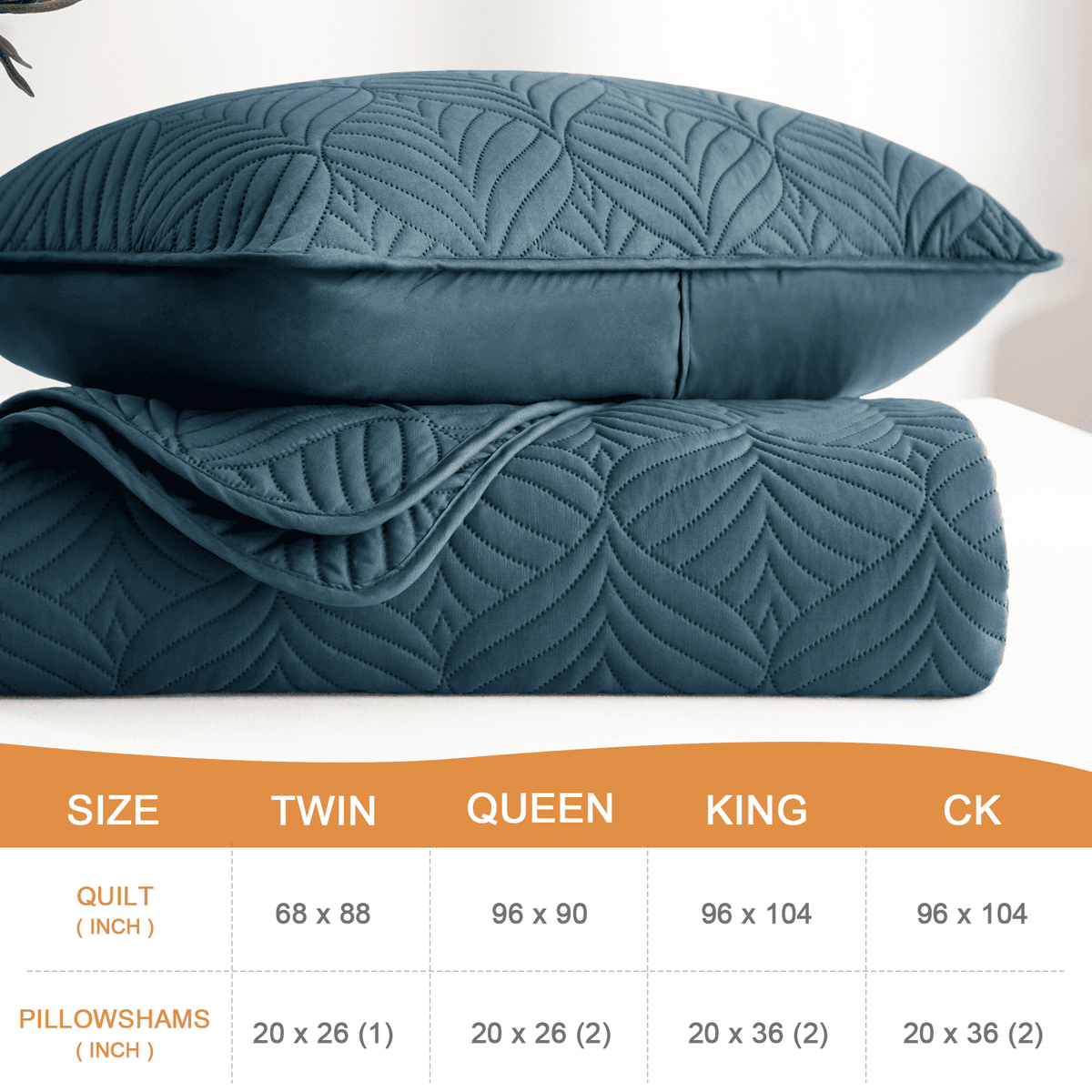 Whale Flotilla Queen Size Quilt Set, Soft Ultrasonic 90x96 Inch Bedding Set, Lightweight Bedspread Coverlet with Vintage Pattern, Reversible Bed Cover for All Seasons,Navy