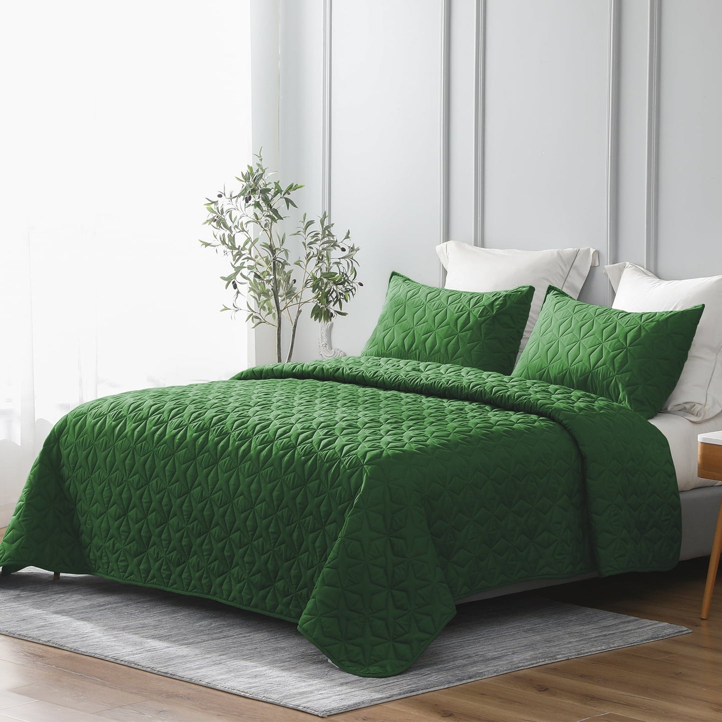 Whale Flotilla Quilt Set Twin Size, Soft Microfiber Lightweight Bedspread Coverlet Bed Cover (Star Pattern) for All Seasons, Green, 2 Pieces (Includes 1 Quilt, 1 Sham)?-