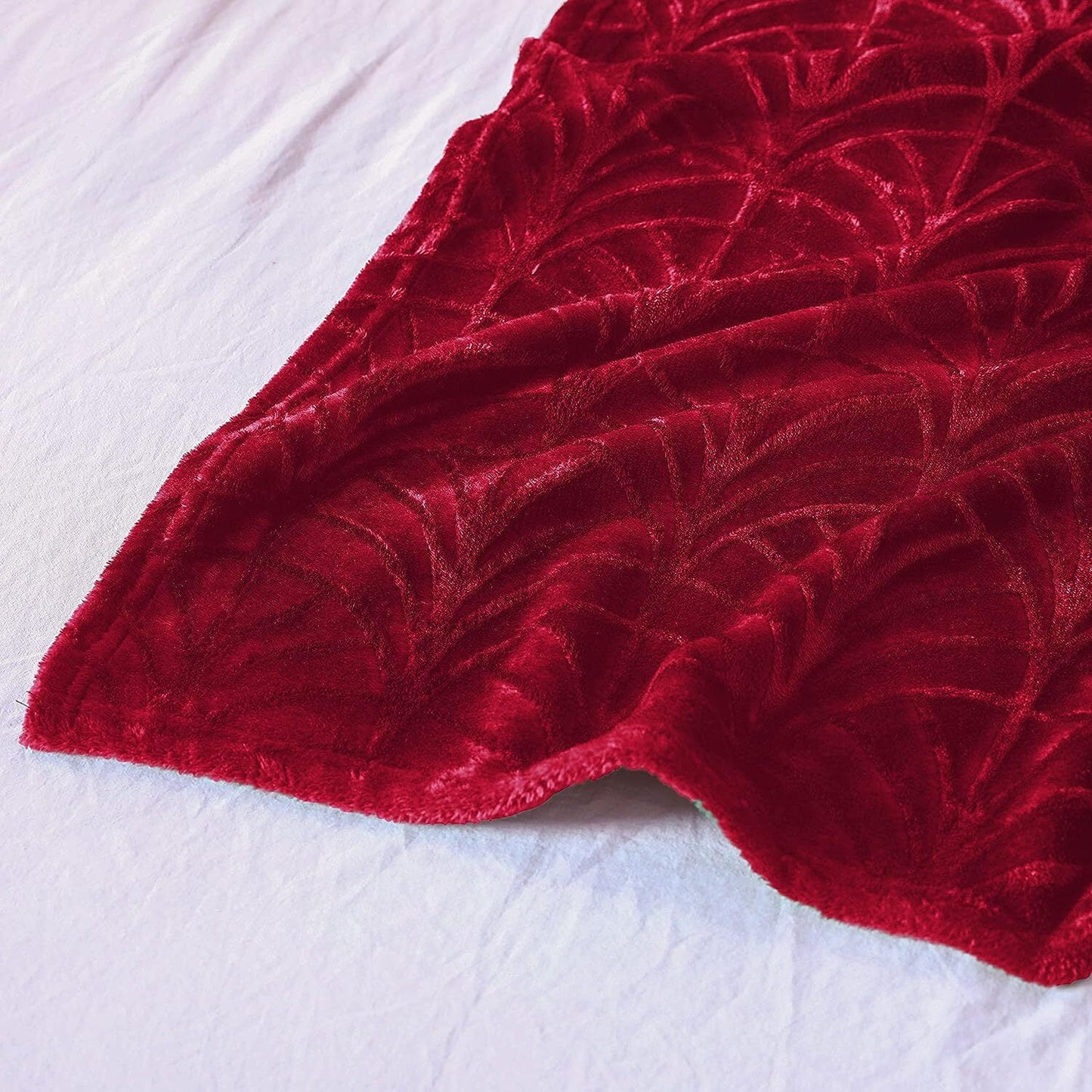 Whale Flotilla Flannel Fleece 60"x80" Twin Size Throw Blanket, Soft Fluffy Velvet Bedspread with Vintage Pattern, Warm Lightweight All-Season Coverlet, Red