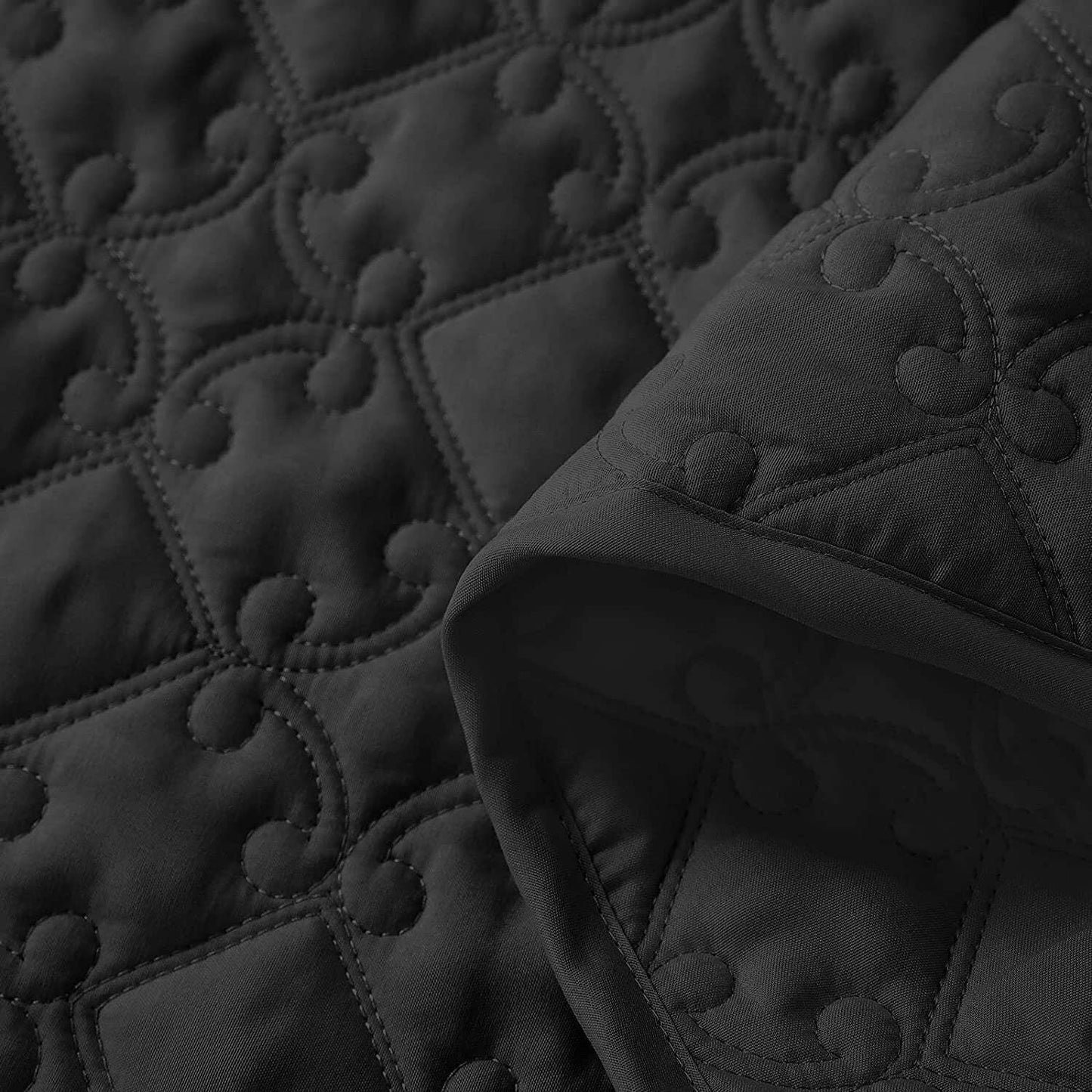 Whale Flotilla Quilt Set Twin Size, Soft Microfiber Lightweight Bedspread Coverlet Bed Cover (Diamond Pattern) for All Seasons, Black, 2 Pieces (Includes 1 Quilt, 1 Sham
