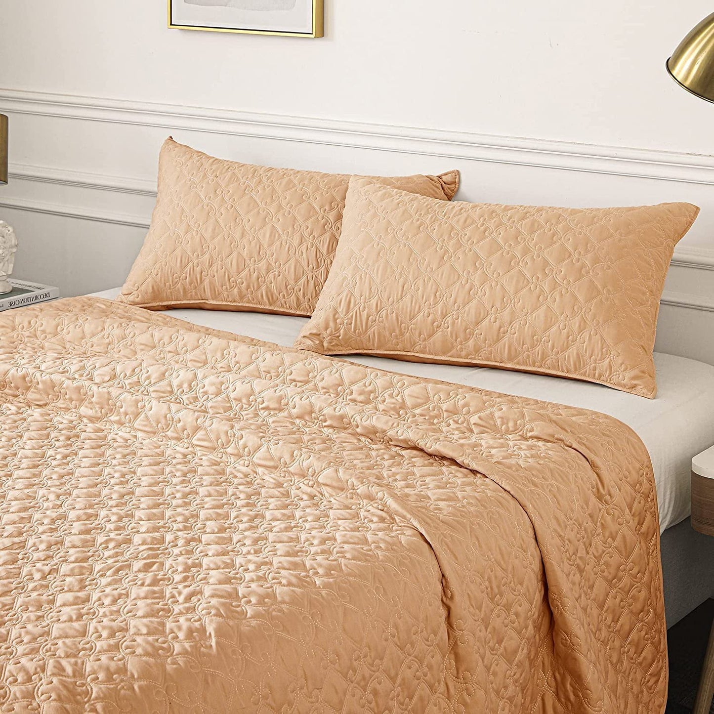 Whale Flotilla Quilt Set Twin Size, Soft Microfiber Lightweight Bedspread Coverlet Bed Cover (Diamond Pattern) for All Seasons, Taupe, 2 Pieces (Includes 1 Quilt, 1 Sham)