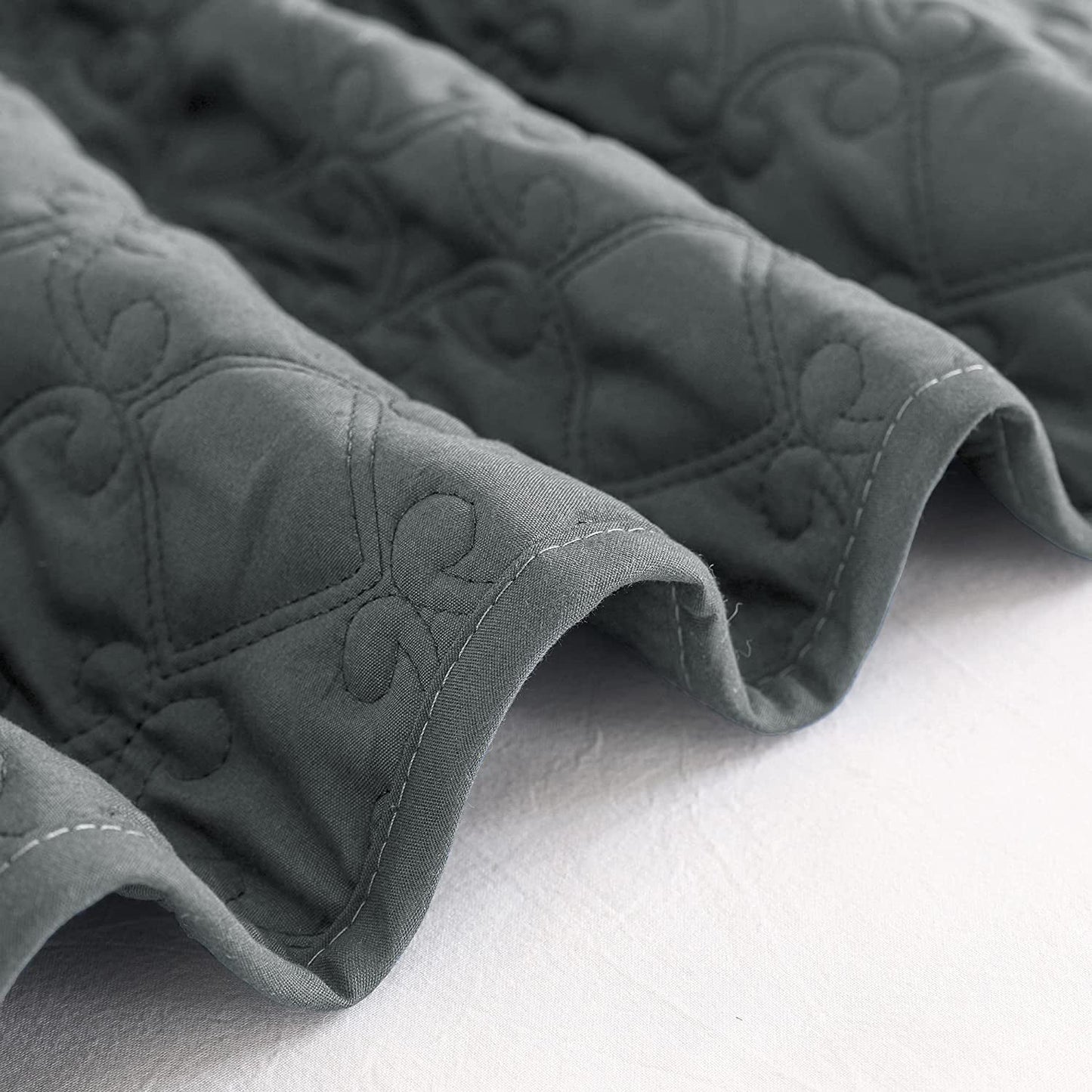 Whale Flotilla Quilt Set Queen Size, Soft Microfiber Lightweight Bedspread Coverlet Bed Cover (Diamond Pattern) for All Seasons, Dark Grey, 3 Pieces (Includes 1 Quilt, 2 Shams)