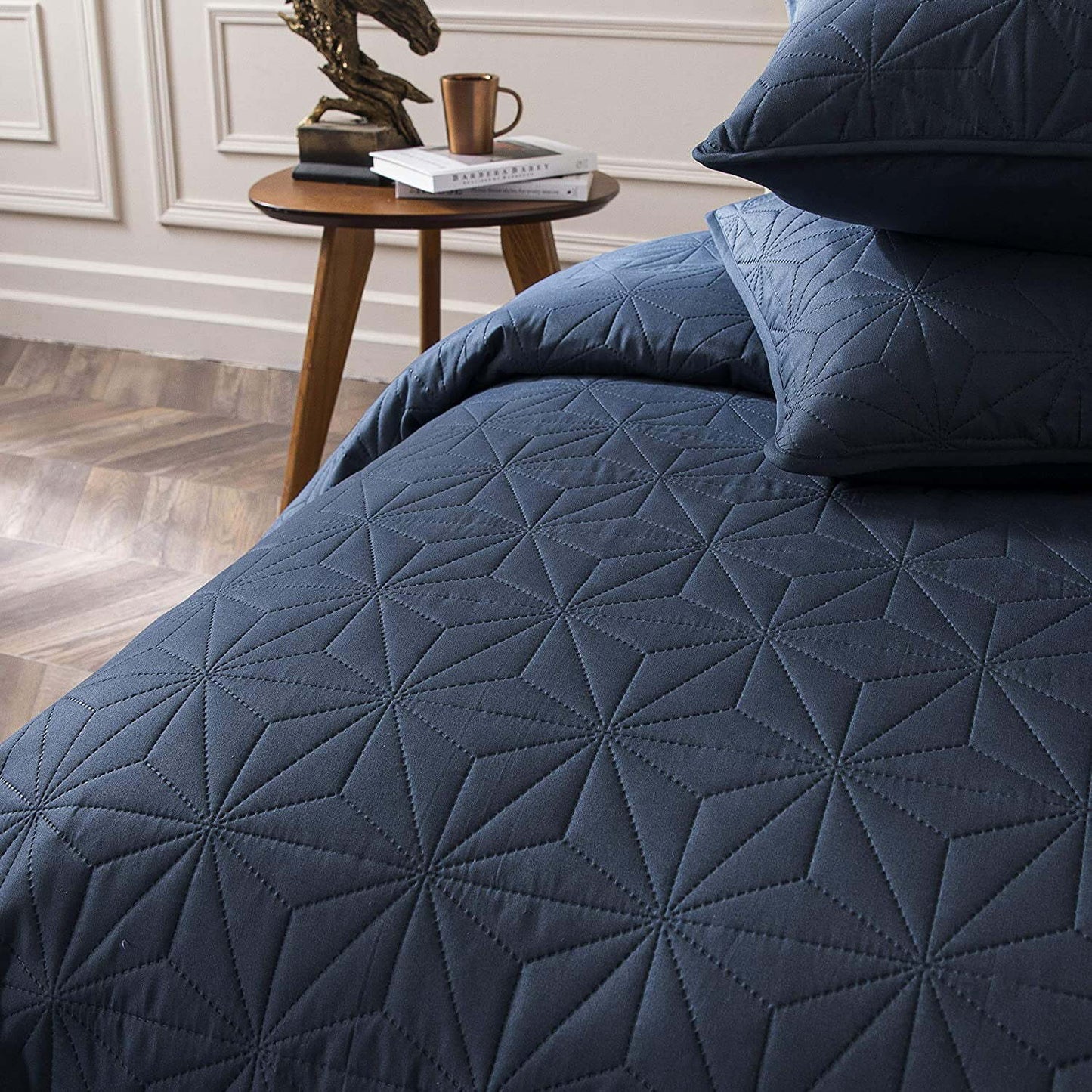 Whale Flotilla Quilt Set Queen Size, Soft Microfiber Lightweight Bedspread Coverlet Bed Cover (Striped Pattern) for All Seasons, Camel, 3 Pieces (Includes 1 Quilt, 2 Shams)