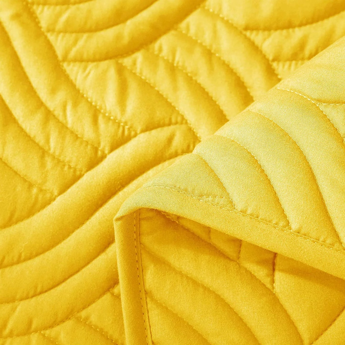 Whale Flotilla Quilt Set King Size, Soft Microfiber Lightweight Bedspread Coverlet Bed Cover (Wave Pattern) for All Seasons, Yellow, 3 Pieces (Includes 1 Quilt, 2 Shams)