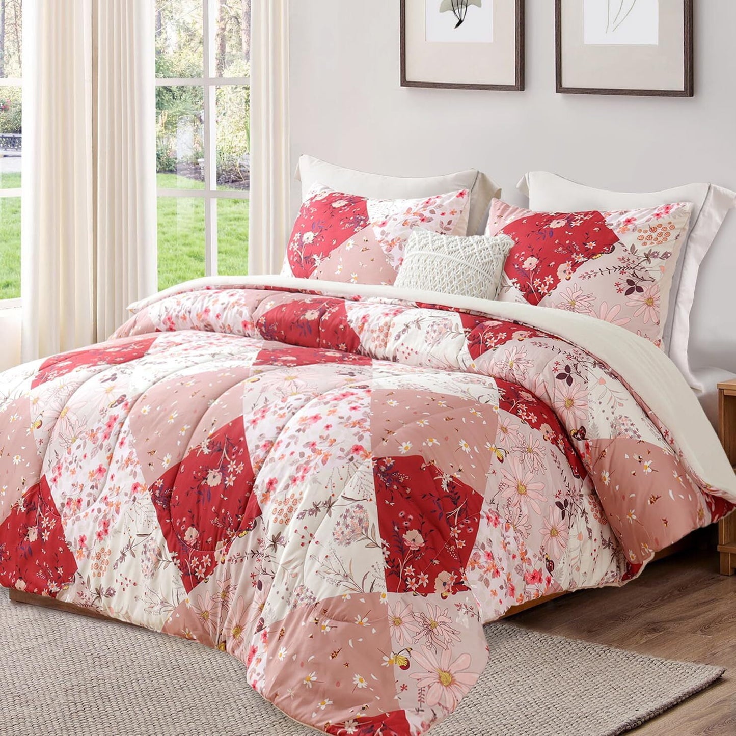 Whale Flotilla King Comforter Set, Soft Reversible Beige Bedding Comforter Set with Pailsey Pattern, 1 Micoriber Printed Comforter and 2 Pillow Shams, 3 Pieces