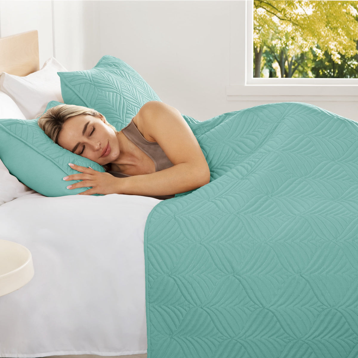 Whale Flotilla California King Size Quilt Set, Soft Ultrasonic 104x112 Inch Bedding Set, Lightweight Bedspread Coverlet with Vintage Pattern, Reversible Bed Cover for All Seasons, Turquoise