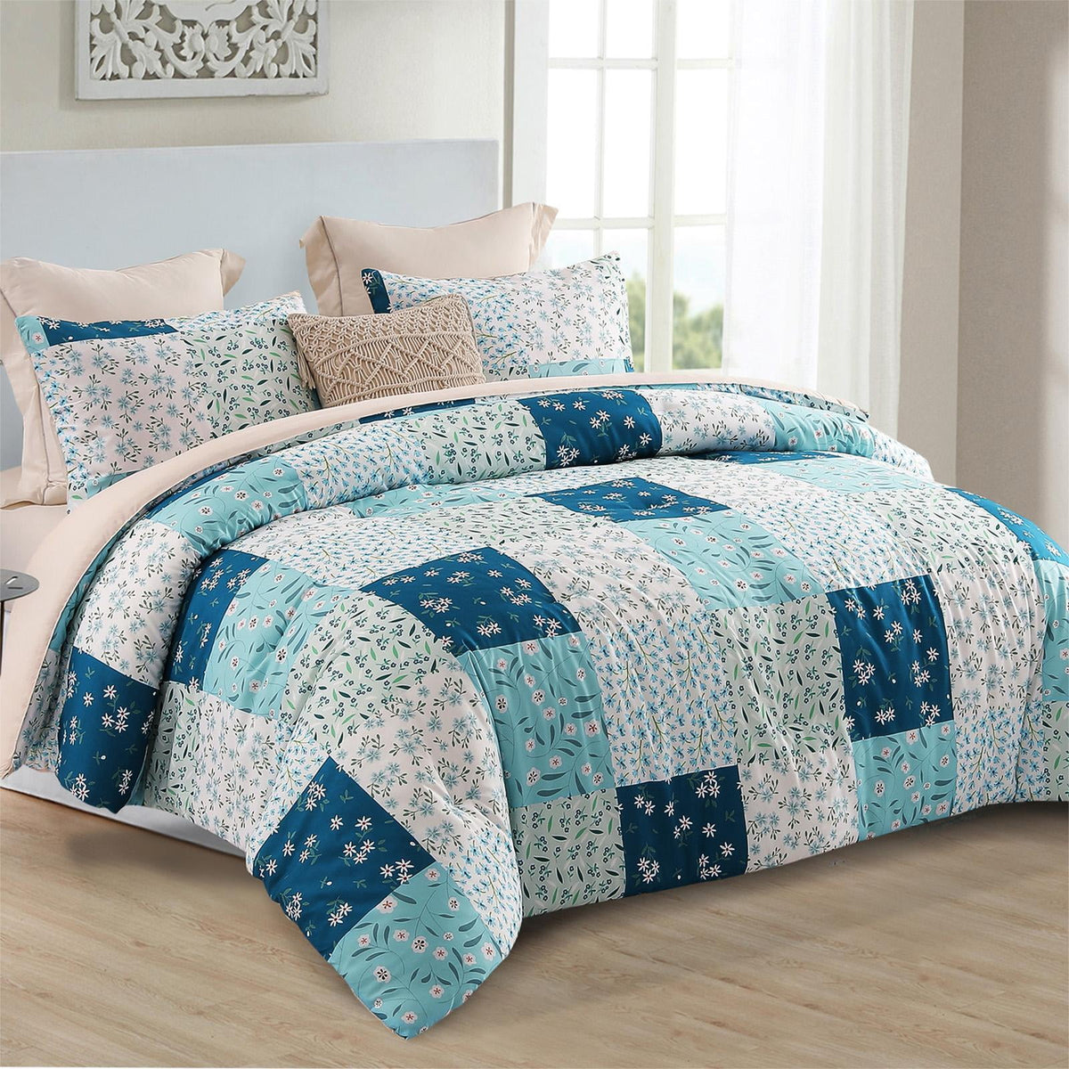 Whale Flotilla 3-Piece Queen Comforter Set, Soft Reversible Bedding Comforter Sets, Patchwork Printed Down Alternative Comforter Duvet for All Seasons, Blue