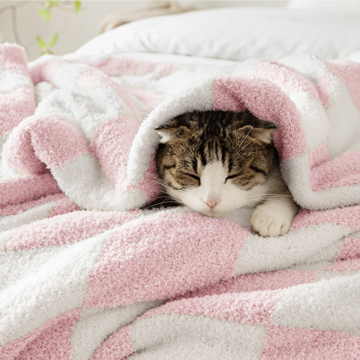 Whale Flotilla Checkered Knit Twin Size Blanket for Bed, Soft Fluffy and Cozy, 60"x80", Pink