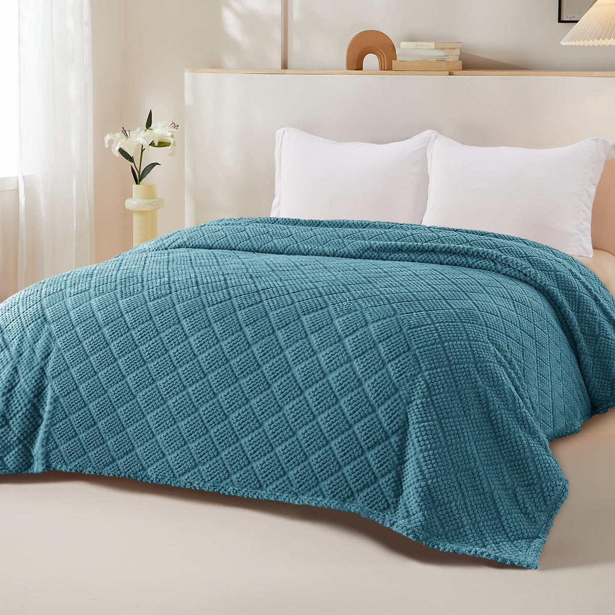 Whale Flotilla Fuzzy Fleece Twin Size Blanket for Bed, Soft Fluffy Jacquard Waffle Blankets for All Season, Lightweight and Warm, 60x80 Inch, Slate Blue