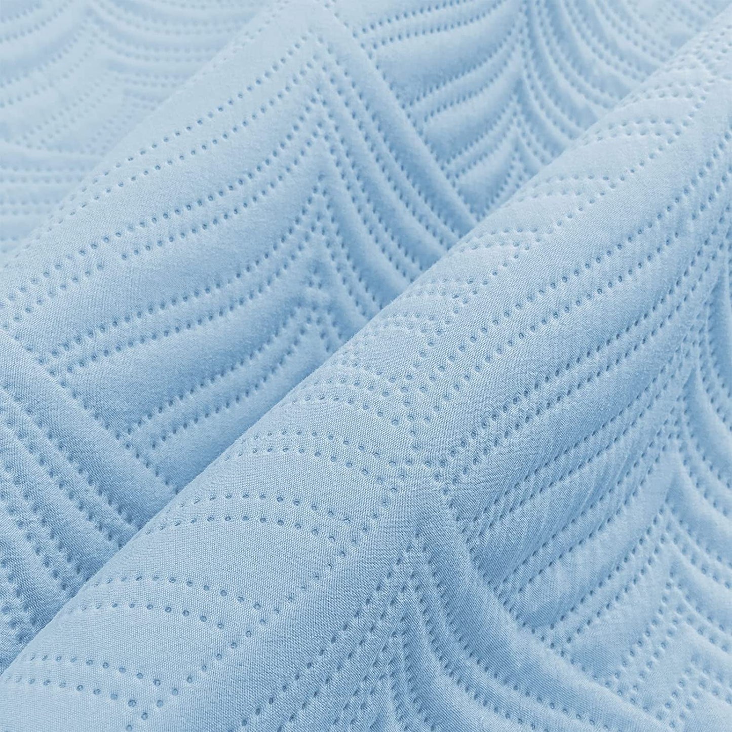 Whale Flotilla Microfiber Twin Size (68x88 inches) Quilt Set Lightweight Ultrasonic Quilted Bedspreads Coverlets Set with Classic Pattern, Blue, 2 Piece (1 Quilt, 1 Pillow Sham)