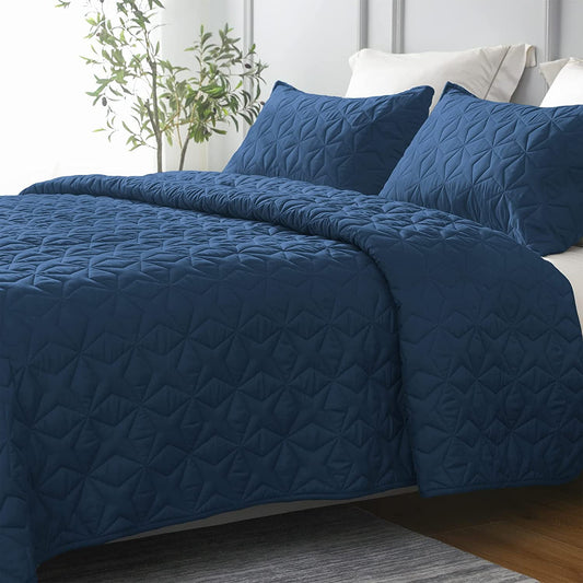 Whale Flotilla Quilt Set Queen Size, Soft Microfiber Lightweight Bedspread Coverlet Bed Cover (Star Pattern) for All Seasons, Navy, 3 Pieces (Includes 1 Quilt, 2 Shams)