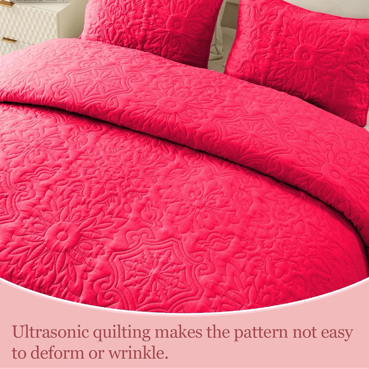 Whale Flotilla 3-Piece Queen Quilt Set, Soft Embossed Bedding Set, Lightweight Bedspread Coverlet with Damask Vintage Pattern, Reversible Bed Cover for All Seasons, Hot Pink
