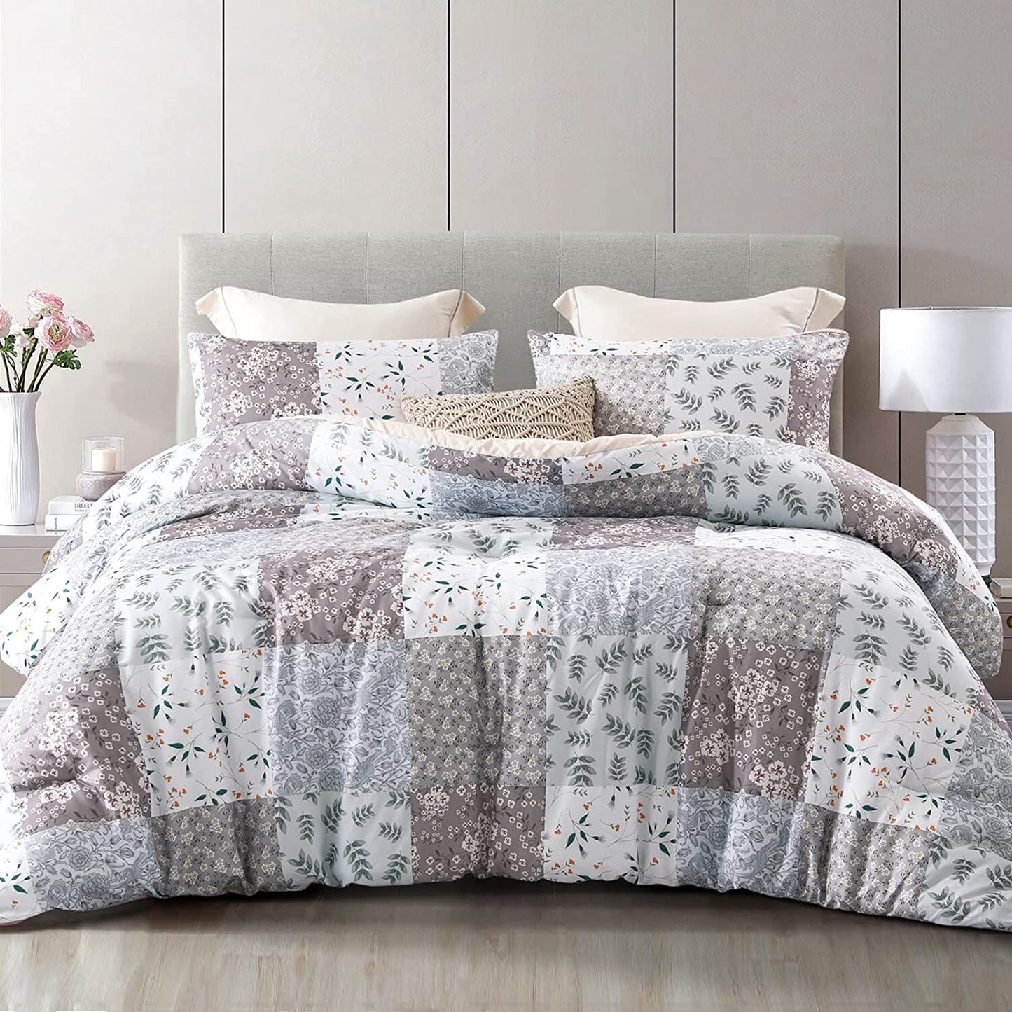 Whale Flotilla King Comforter Set, Soft Reversible Beige Bedding Comforter Set with Pailsey Pattern, 1 Micoriber Printed Comforter and 2 Pillow Shams, 3 Pieces