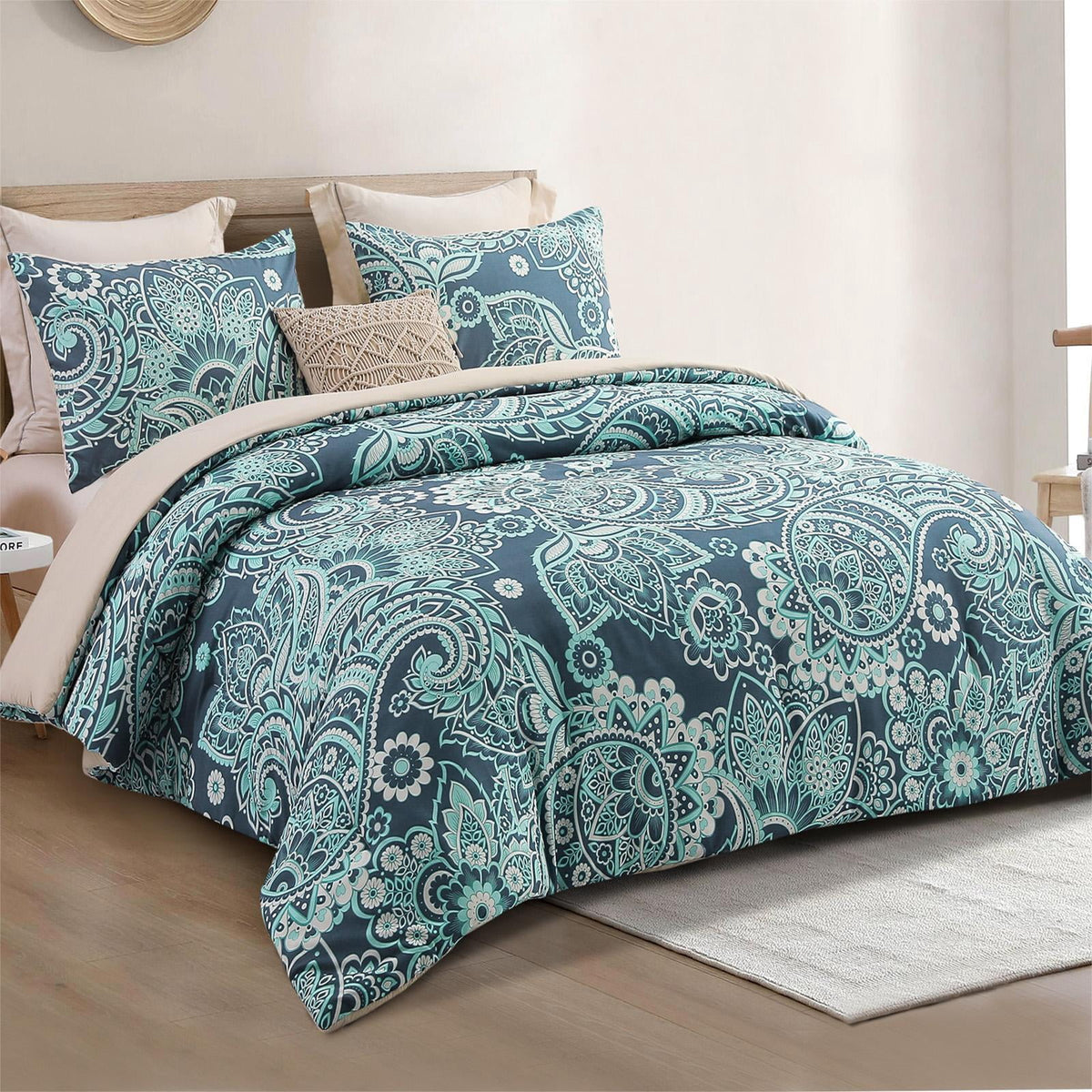 Whale Flotilla 3-Piece Queen Comforter Set, Soft Reversible Bedding Comforter Sets, Paisley Printed Down Alternative Comforter Duvet for All Seasons, Turquoise