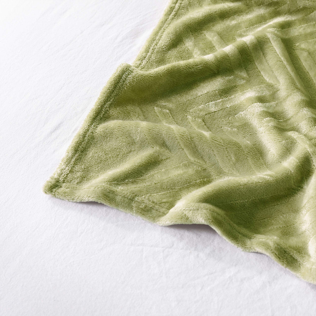 Whale Flotilla Flannel Fleece Queen Size 90x90 Inch Bed Blanket, Soft Velvet Lightweight Bedspread Plush Fluffy Coverlet Chevron Design Decorative Blanket for All Season, Olive Green