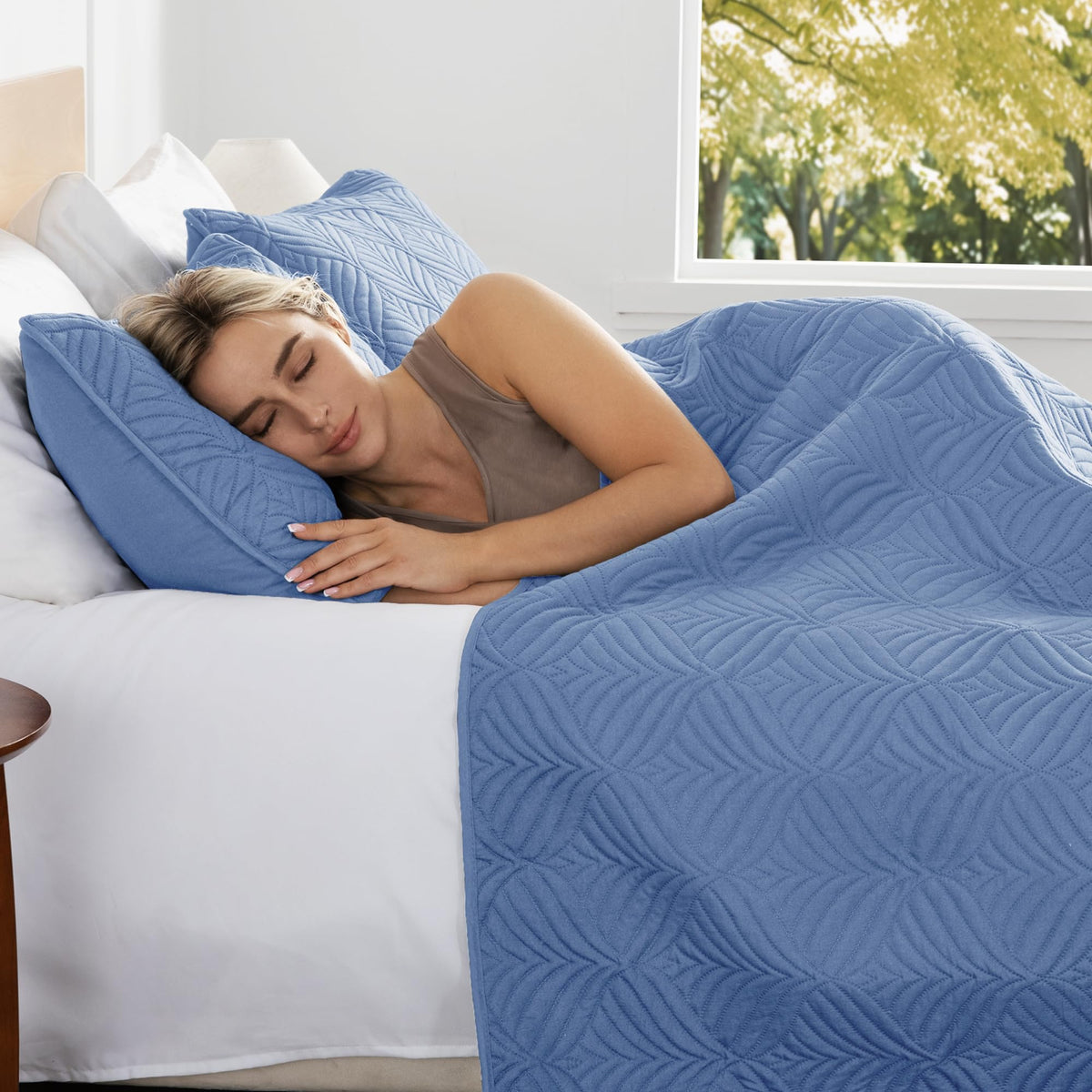 Whale Flotilla Extra Soft Oversized King Quilt Bedding Set, Lightweight Bluish Grey bedspread Cal King Size Quilt with Modern Pattern, Reversible 3-Piece Coverlet with 2 Pillow Shames for All Seasons