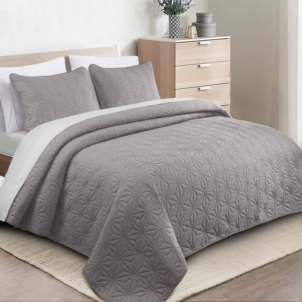 Whale Flotilla Microfiber Twin Size (68x88 inches) Quilt Set Lightweight Quilted Bedspreads Coverlets Set with Stars Pattern, Light Grey, 2 Piece (1 Quilt, 1 Sham)