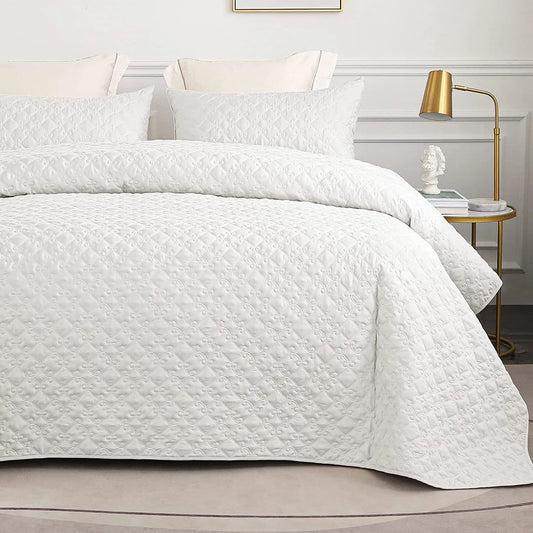 Whale Flotilla Quilt Set Twin Size, Soft Microfiber Lightweight Bedspread Coverlet Bed Cover (Diamond Pattern) for All Seasons, White, 2 Pieces (Includes 1 Quilt, 1 Sham)