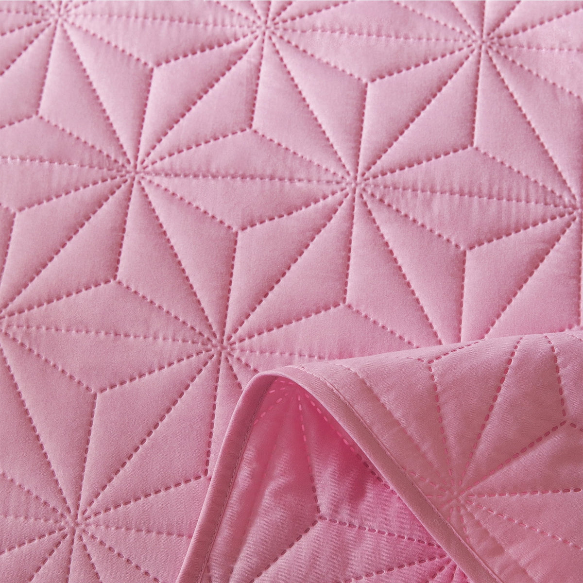 Whale Flotilla Microfiber California King 104"x 112" Quilt Set Lightweight Quilted Bedspreads Coverlets Set with Stars Pattern, Pink