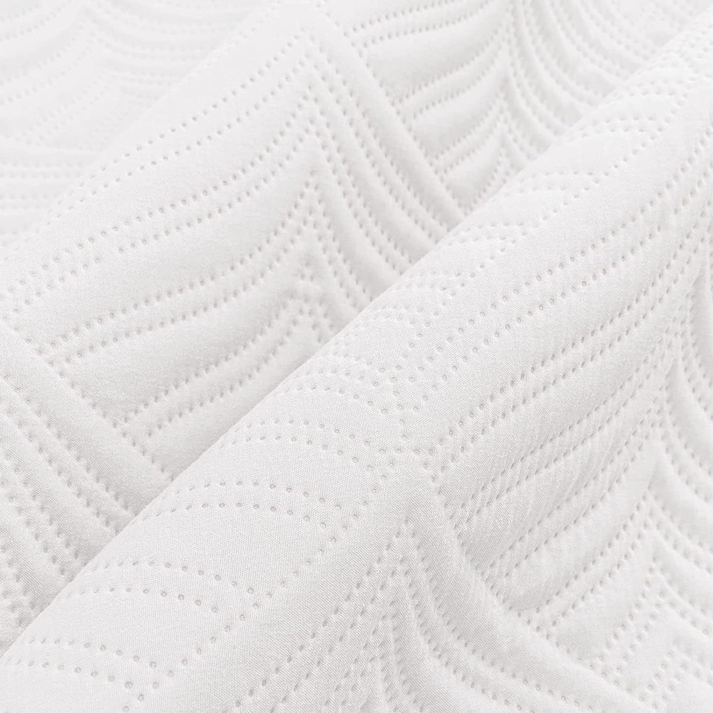 Whale Flotilla Microfiber King Size (96x104 inches) Quilt Set Lightweight Ultrasonic Quilted Bedspreads Coverlets Set with Classic Pattern, White, 3 Piece (1 Quilt, 2 Pillow Shams)