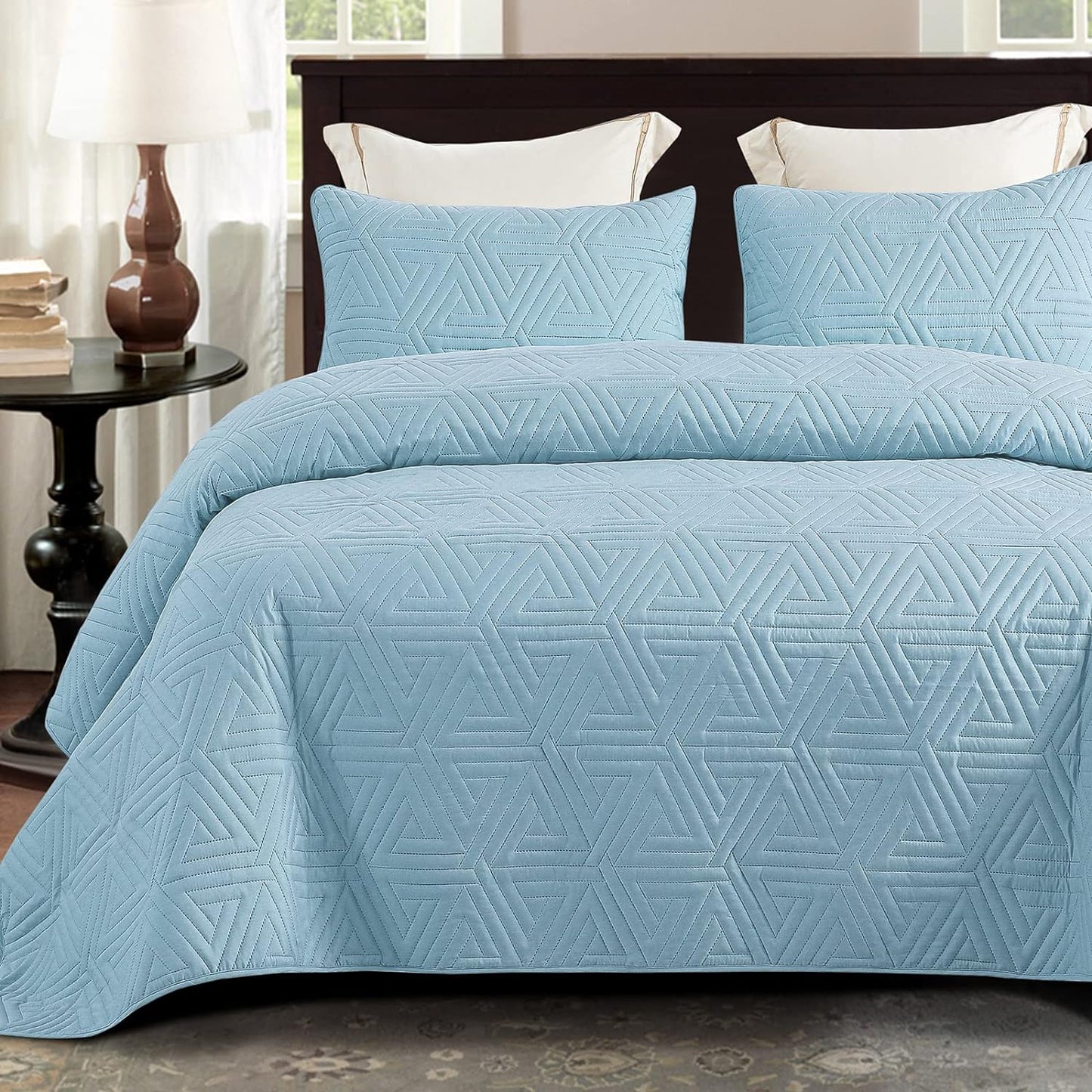 Whale Flotilla Quilt Set/Bedspreads/Coverlets for All Season, Classic Geometric Pattern Bedding Set with Pillow Sham, Soft and Lightweight