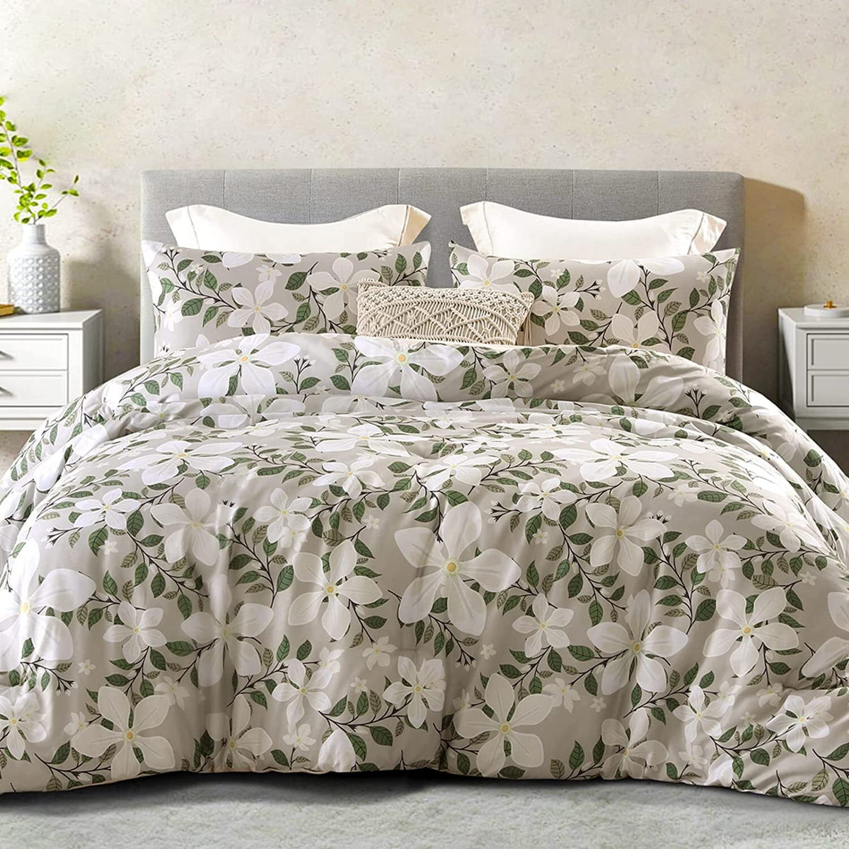 Whale Flotilla 3-Piece Queen Comforter Set, Soft Reversible Bedding Comforter Sets, Floral Printed Down Alternative Comforter Duvet for All Seasons, Bone