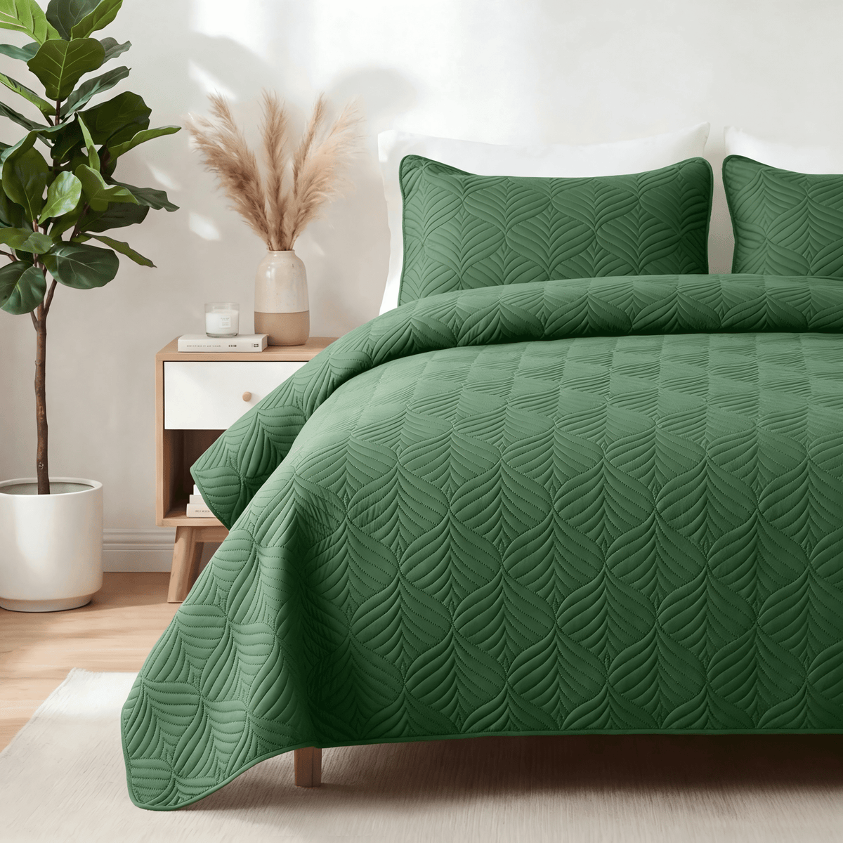 Whale Flotilla Queen Size Quilt Set, Soft Ultrasonic 90x96 Inch Bedding Set, Lightweight Bedspread Coverlet with Vintage Pattern, Reversible Bed Cover for All Seasons,Sage Green