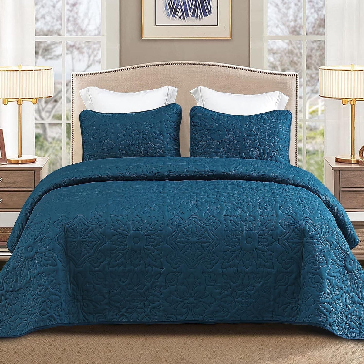 Whale Flotilla 3-Piece Queen Quilt Set, Soft Embossed Bedding Set, Lightweight Bedspread Coverlet with Damask Vintage Pattern, Reversible Bed Cover for All Seasons, Blue