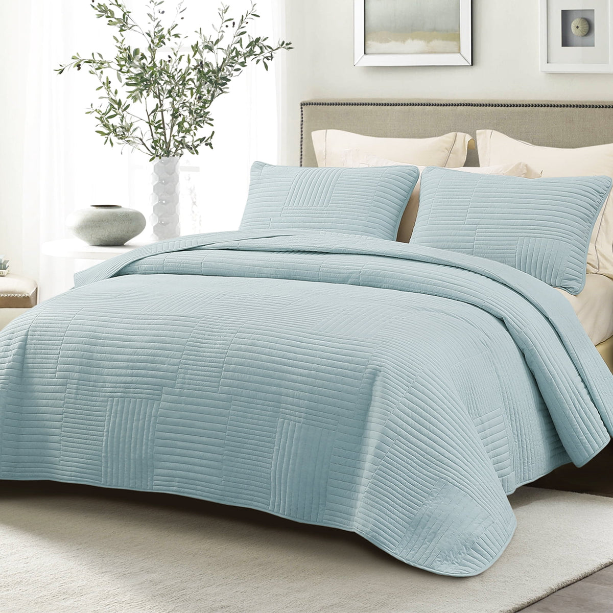 Whale Flotilla California King Quilt Set, Soft and Lightweight Bedspreads Coverlet with Striped Pattern, Reversible Bedding Sets with Pillow Shams, 104x112 Inches, Aqua