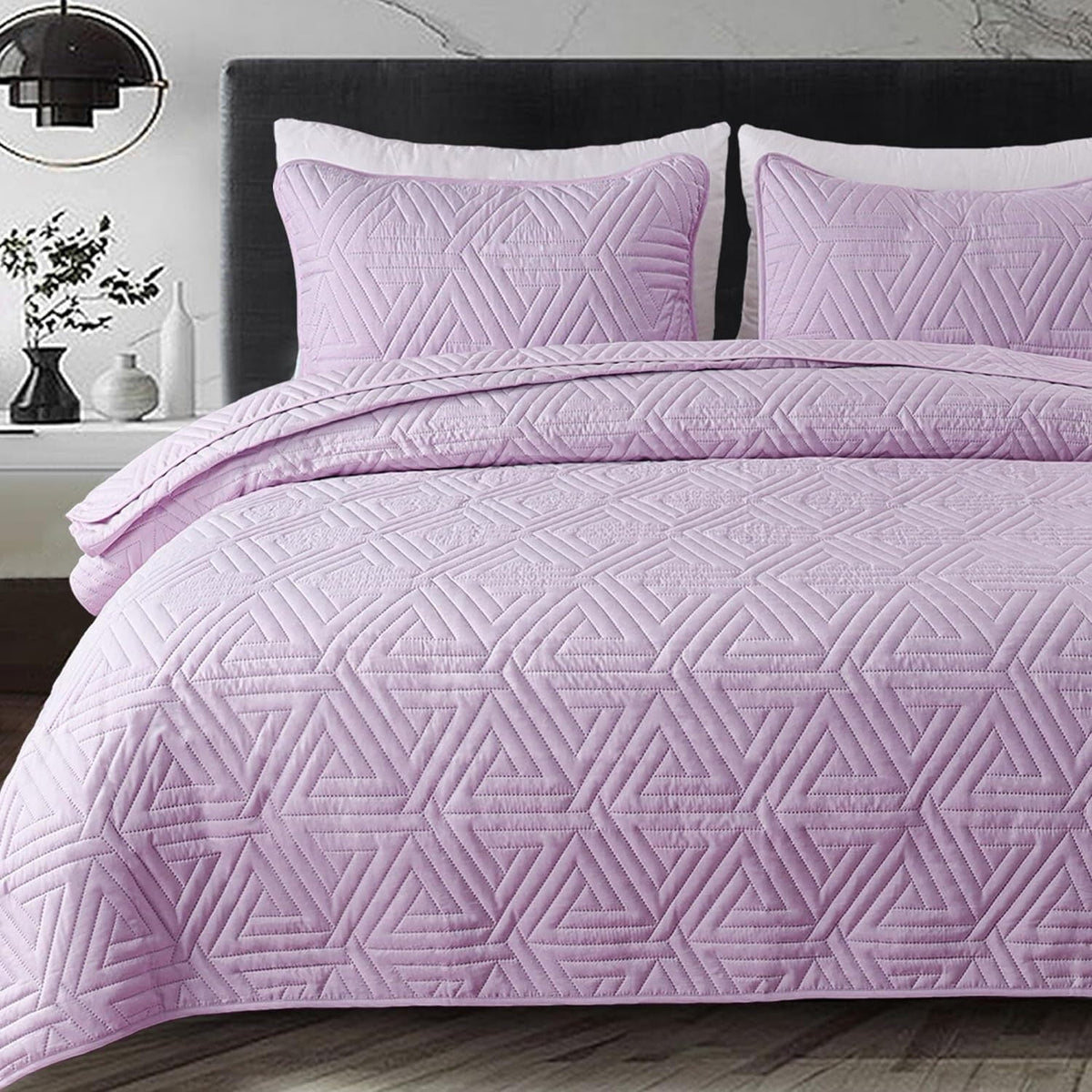 Whale Flotilla 3-Piece Queen Size Quilt Set for All Season, Classic Geometric Pattern Bedding Set with 2 Pillow Shams, Soft and Lightweight, Light Purple