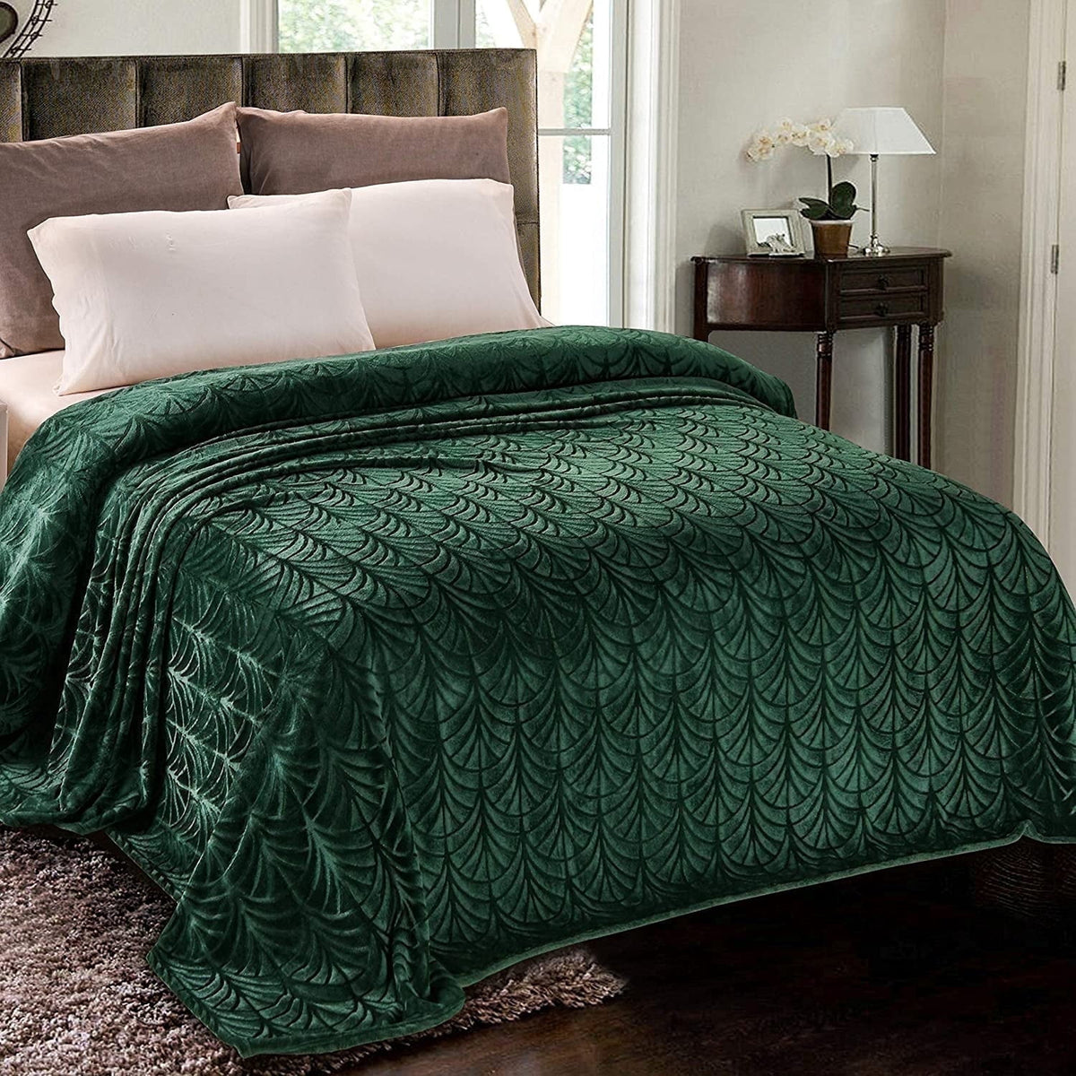 Whale Flotilla Flannel Fleece 60"x80" Twin Size Throw Blanket, Soft Fluffy Velvet Bedspread with Vintage Pattern, Warm Lightweight All-Season Coverlet, Deep Green