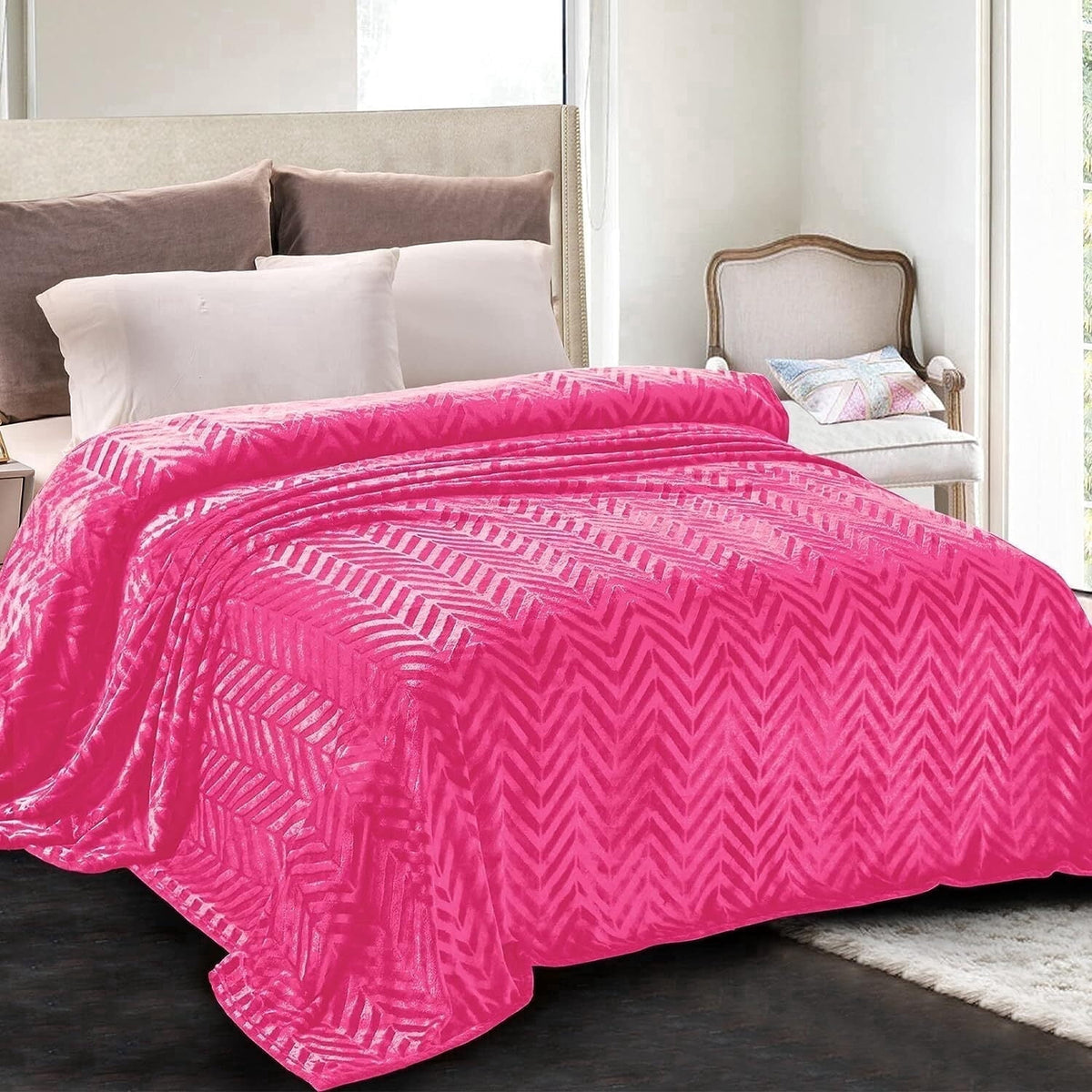 Whale Flotilla Flannel Fleece Twin Size 60x80 Inch Bed Blanket, Soft Velvet Lightweight Bedspread Plush Fluffy Coverlet Chevron Design Decorative Blanket for All Season, Hot Pink