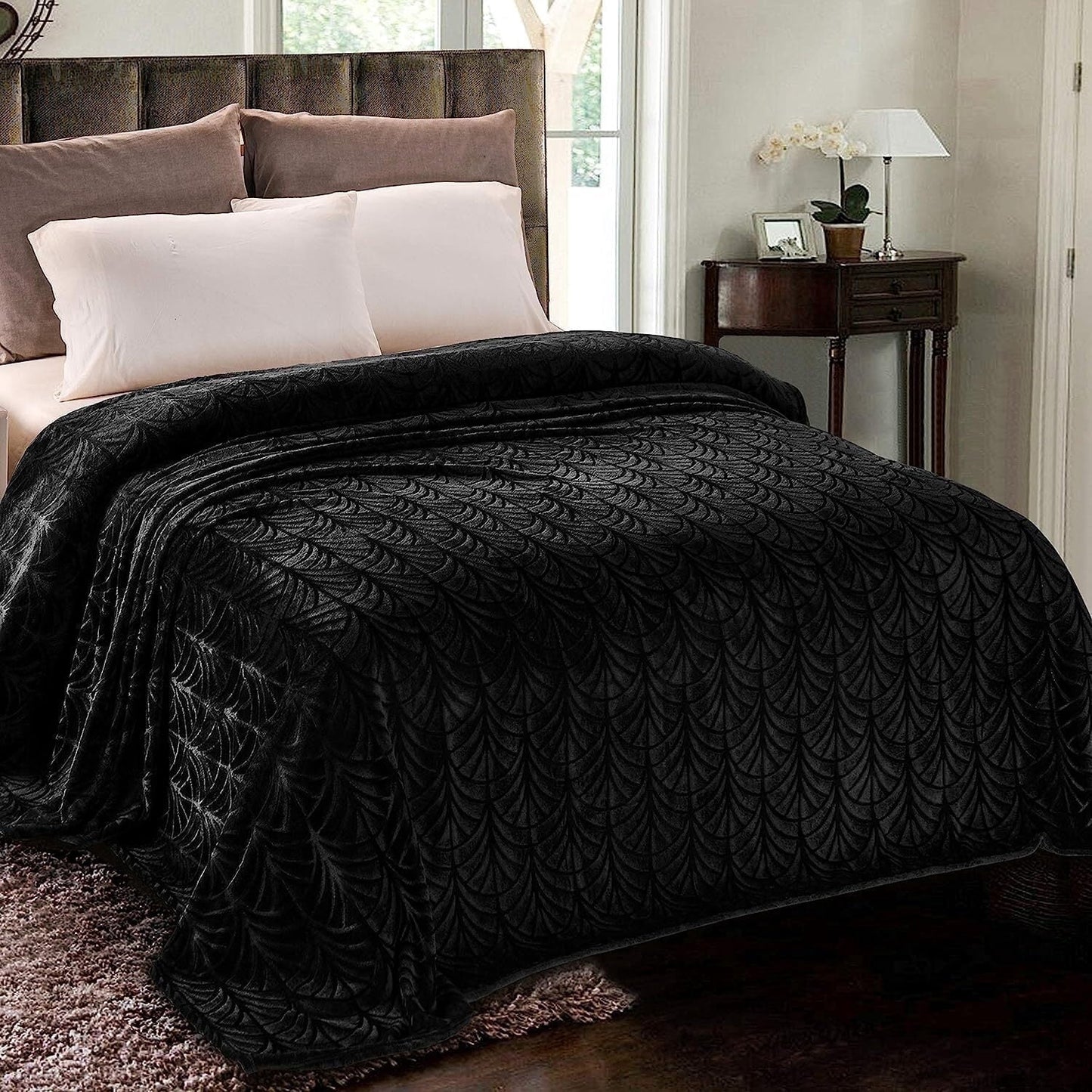 Whale Flotilla Flannel Fleece 60"x80" Twin Size Throw Blanket, Soft Fluffy Velvet Bedspread with Vintage Pattern, Warm Lightweight All-Season Coverlet, Black