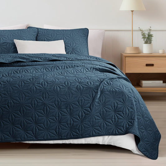 Whale Flotilla Microfiber California King 104"x 112" Quilt Set Lightweight Quilted Bedspreads Coverlets Set with Stars Pattern, Navy