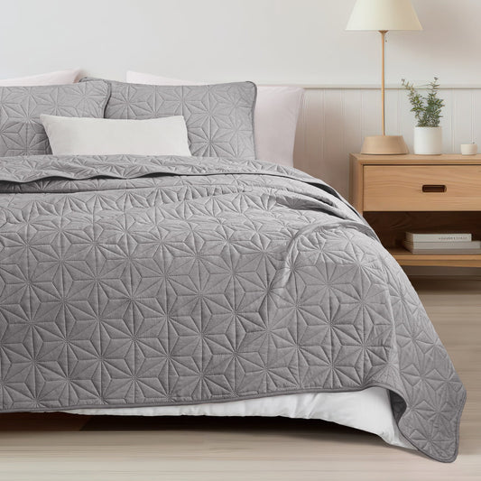 Whale Flotilla Microfiber King Size 96"x 104" Quilt Set Lightweight Quilted Bedspreads Coverlets Set with Stars Pattern, Light Grey