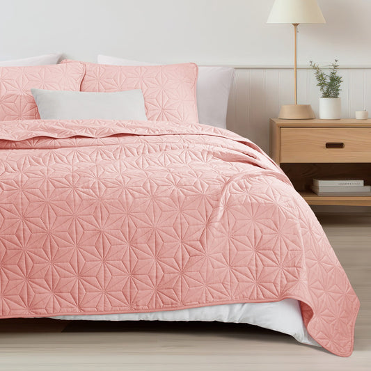 Whale Flotilla Microfiber Queen Size 90"x 96" Quilt Set Lightweight Quilted Bedspreads Coverlets Set with Stars Pattern, Blush Pink