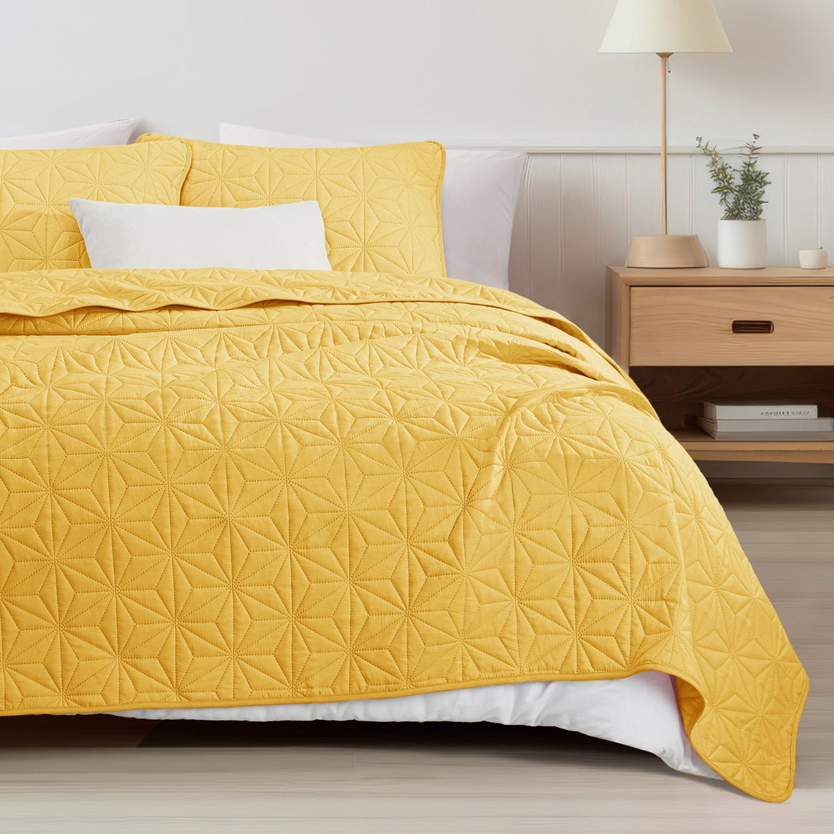 Whale Flotilla Microfiber Queen Size 90"x 96" Quilt Set Lightweight Quilted Bedspreads Coverlets Set with Stars Pattern, Yellow