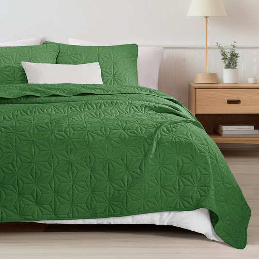 Whale Flotilla Microfiber Twin Size 68"x 88" Quilt Set Lightweight Quilted Bedspreads Coverlets Set with Stars Pattern, Green