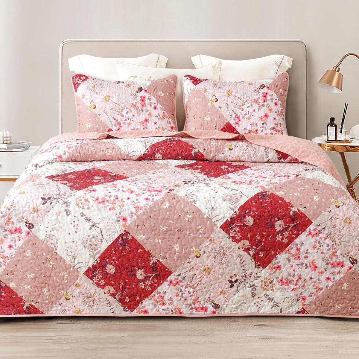 Whale Flotilla Reversible Patchwork Quilt Set California King Size, Lightweight Boho Printed Bedspreads Coverlets Quilts Bedding Set with 2 Pillow Shams for All Seasons, Red