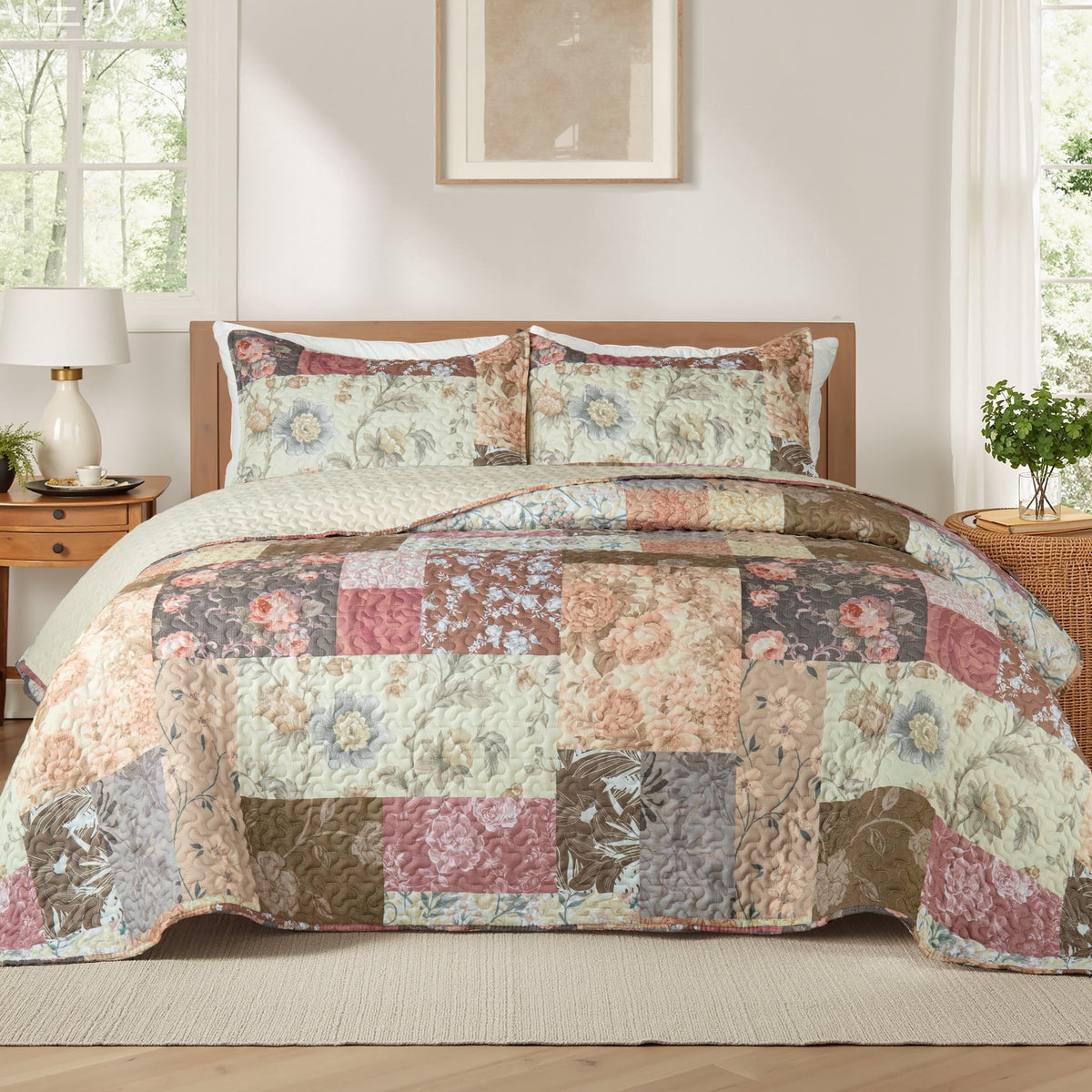 Whale Flotilla Reversible Patchwork Quilts Queen Size, Lightweight Boho Printed Bedspreads Coverlets Full Size Quilt Bedding Set with 2 Pillow Shams for All Seasons, Vintage Red Flowers
