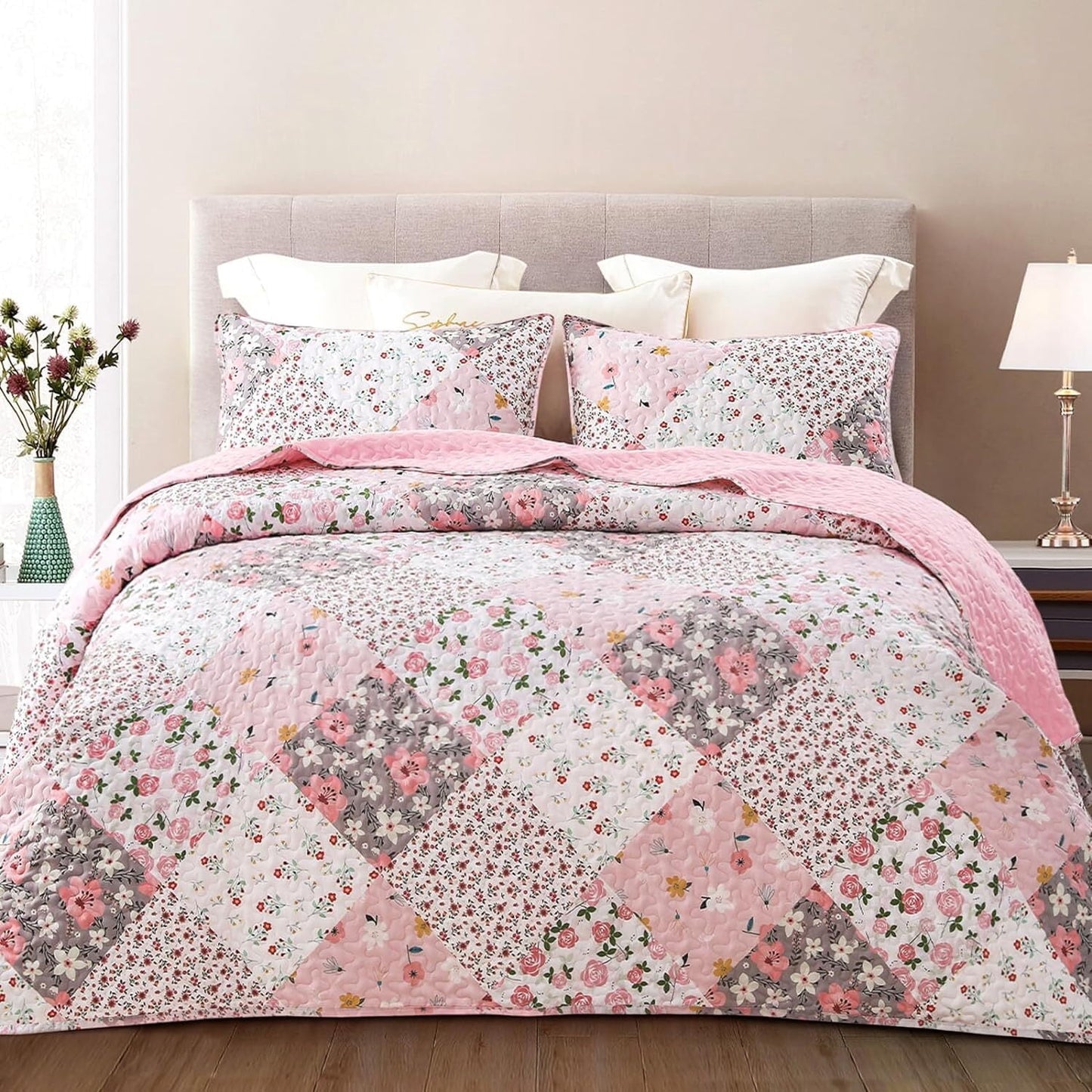Whale Flotilla Reversible Patchwork Quilts Twin Size, Lightweight Boho Printed Bedspreads Coverlets Quilt Bedding Set with 1 Pillow Sham for All Seasons, Pink